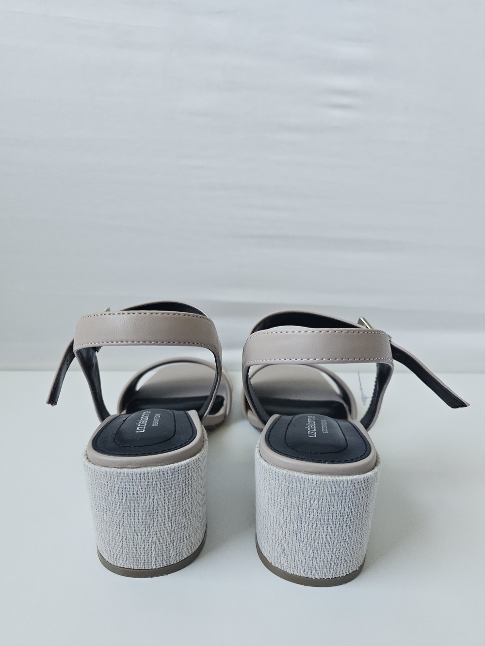 NEW Liz Claiborne Block Heel Sandals - Size 8.5 - Picture 7 of 16